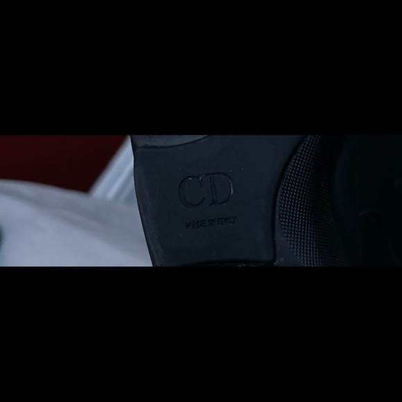 Brand new only wear em twice good condition - Picture 2 of 10